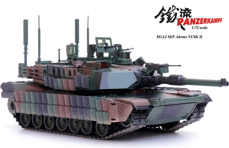 M1A2 SEP TUSKII (CAMO) PANZERKAMPF 1/72 12210PB