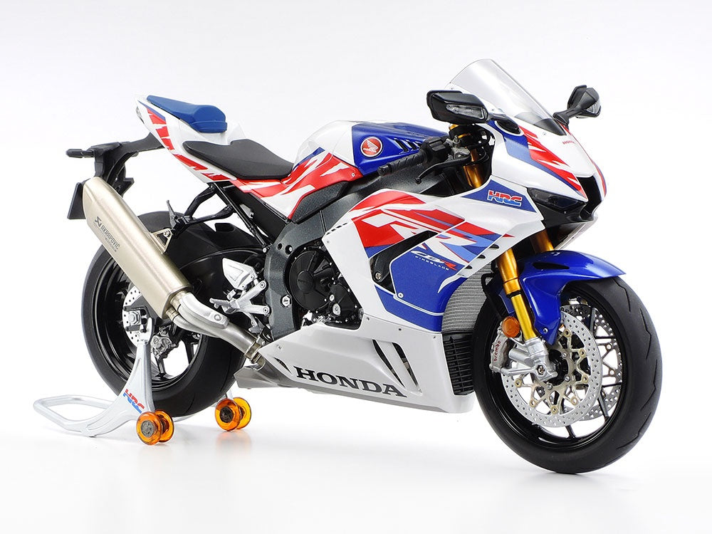 1/12 Honda CBR1000RR-R FIREBLADE SP 30th Anniversary model kit Tamiya 14141