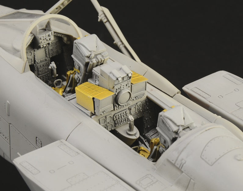 Tornado GR.4 ITALERI 1:32 plastic kit 2513