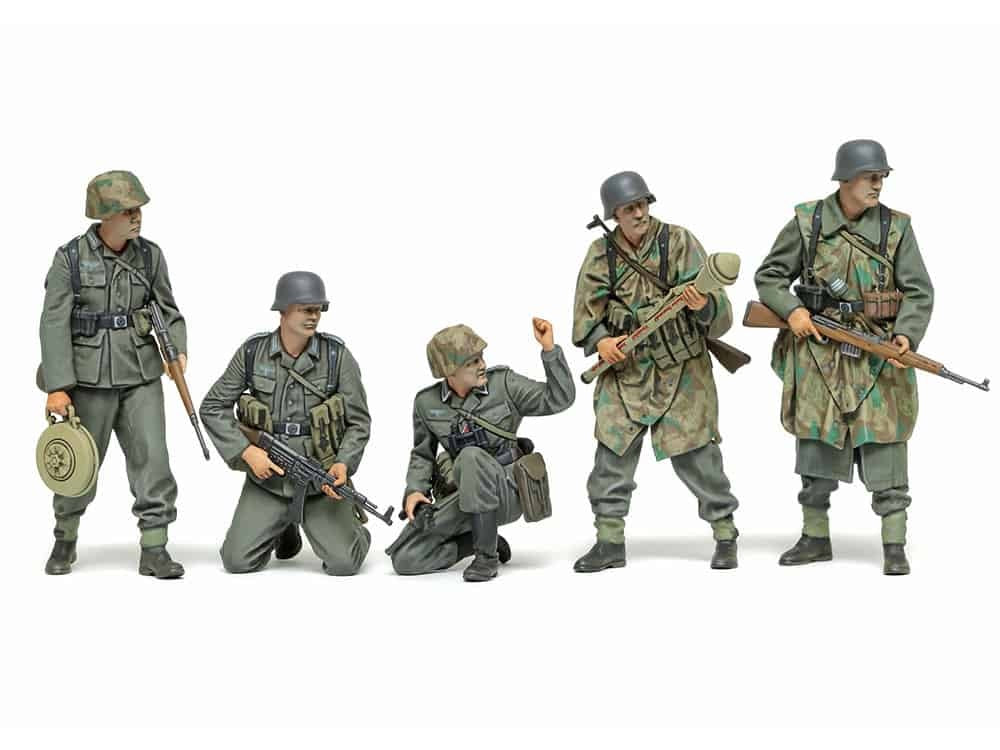 GERMAN INFANTRY SET (LATE WWII) TAMIYA 1/35 plastic kit 35382