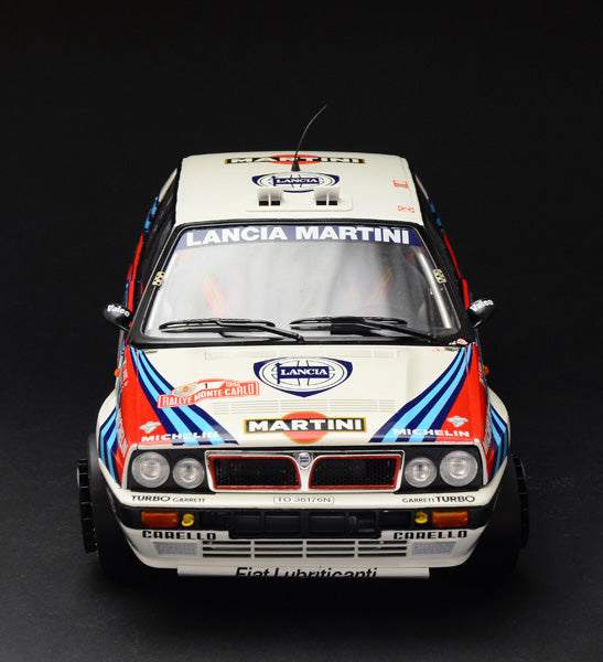 Lancia Delta HF integrale 16v ITALERI 1:12 plastic kit 4709