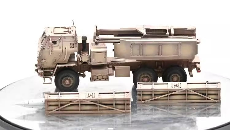M142 HIMARS Rocket Launcher (DESERT) 5M HOBBY 1/72 72130B