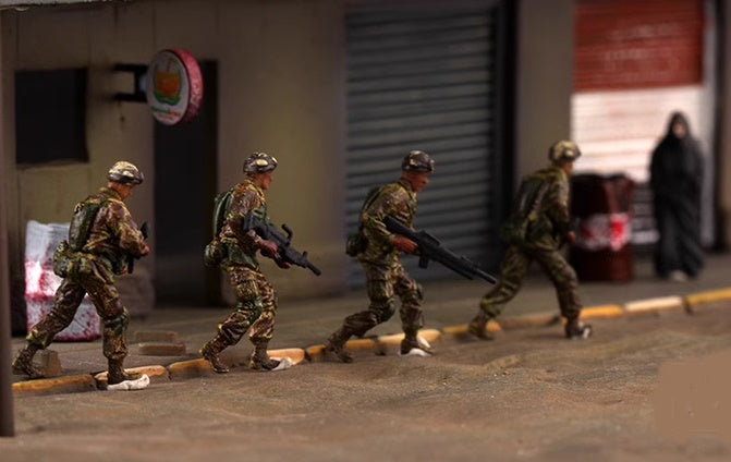 U.S. Army and Middle Easterner Set PMA 1:72 painted figures P0414