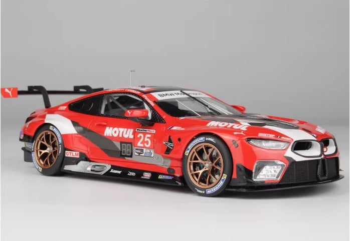 BMW M8 GTE 2020 Road Atlanta 6 Hours Winner Hobby NuNu 1/24 plastic kit PN24043