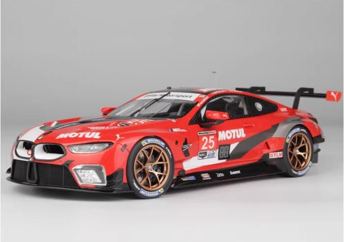 BMW M8 GTE 2020 Road Atlanta 6 Hours Winner Hobby NuNu 1/24 plastic kit PN24043