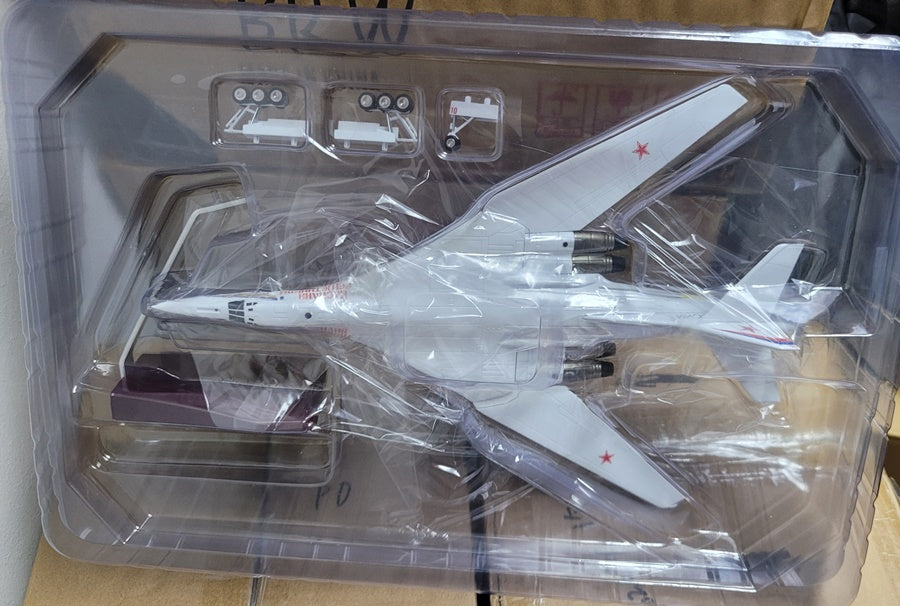 Russian Air Force Tu-160 "Blackjack" WLTK 1/144 die-cast model