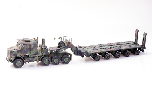 U.S. M1070 Tank Transporter Tractor (CAMO) PANZERKAMPF 1:72 12206PA