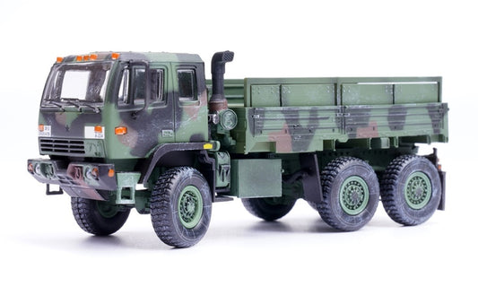 US M1083 Medium Tactical Vehicle – NATO Camouflage PANZERKAMPF 1:72 12218PA