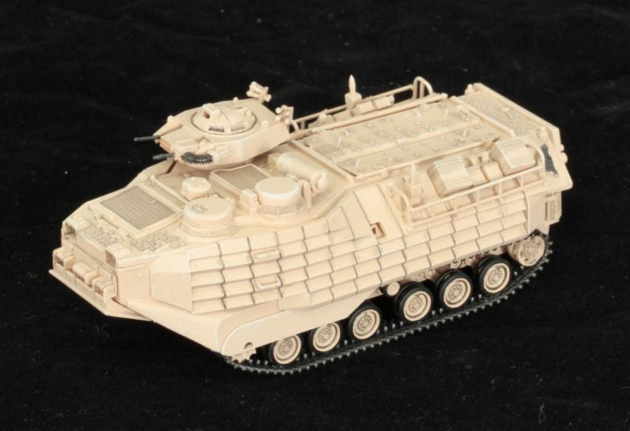AAVP-7A1 (desert) w/Enhanced Applique Armor Kit DRAGON 1:72 63019