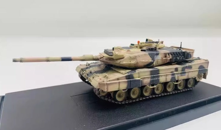 German Leopard 2 A7 Main Battle Tank Desert Camo PANZERKAMPF 1:72 12174PB
