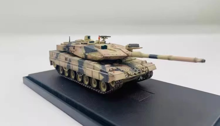 German Leopard 2 A7 Main Battle Tank Desert Camo PANZERKAMPF 1:72 12174PB