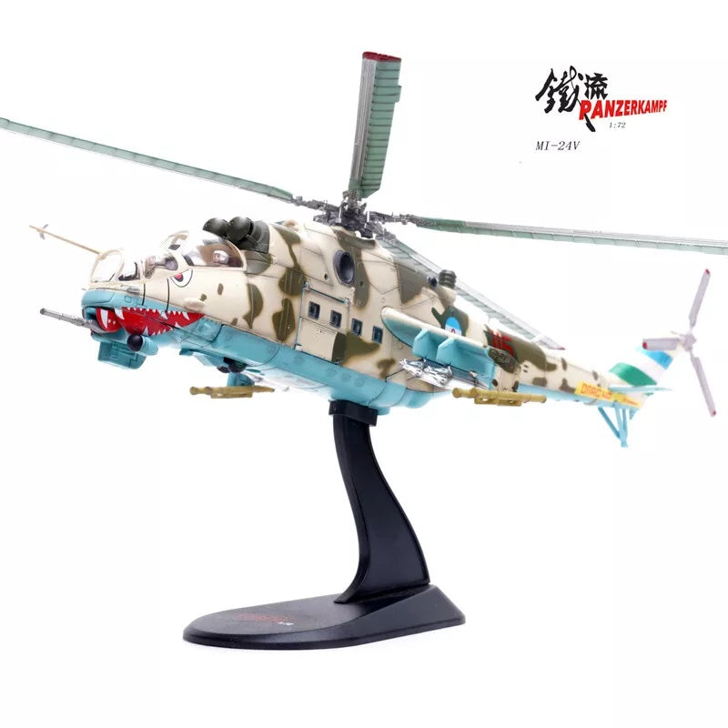 Mil Mi-24V Hind-E Helicopter Azerbaijani Air Force Panzerkampf 1/72 14005PA