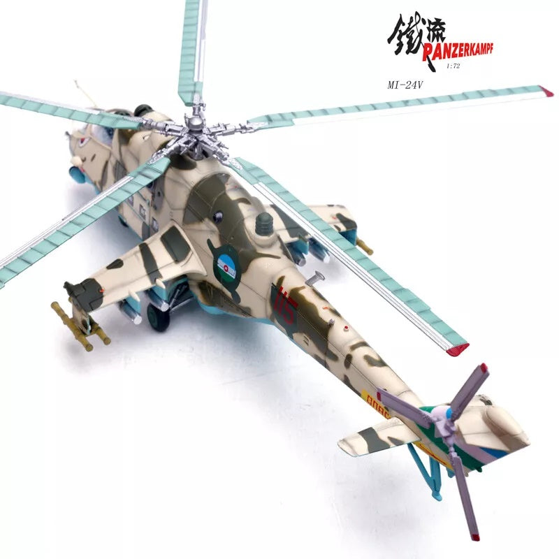 Mil Mi-24V Hind-E Helicopter Azerbaijani Air Force Panzerkampf 1/72 14005PA