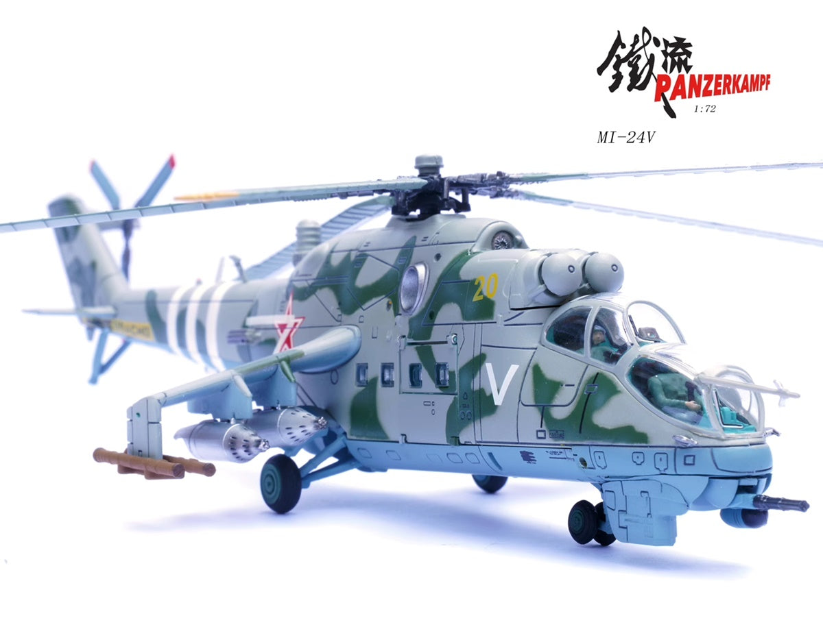 Mil Mi-24V Hind-E Russian Army, Zaporizhia, Ukraine, 2022 PANZERKAMPF 1/72 14005PF