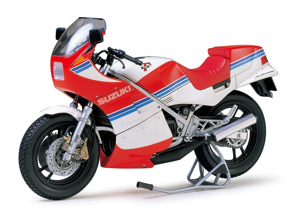 Suzuki RG250 Gamma w/ Full Option motorcycle Tamiya 1/12 plastic kit 14029