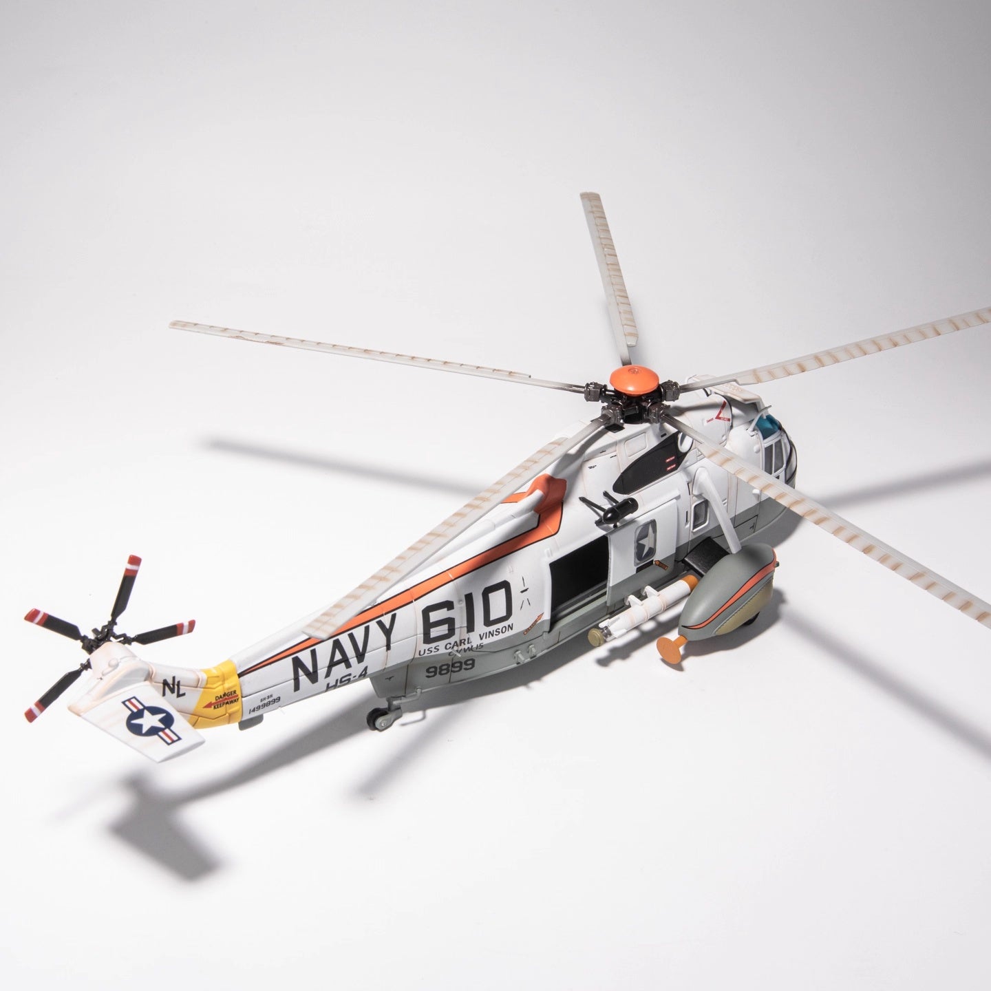 Sikorsky SH-3H Sea King USN HS-4 Black Knights, NL610 LEGION 1/72 14055LE