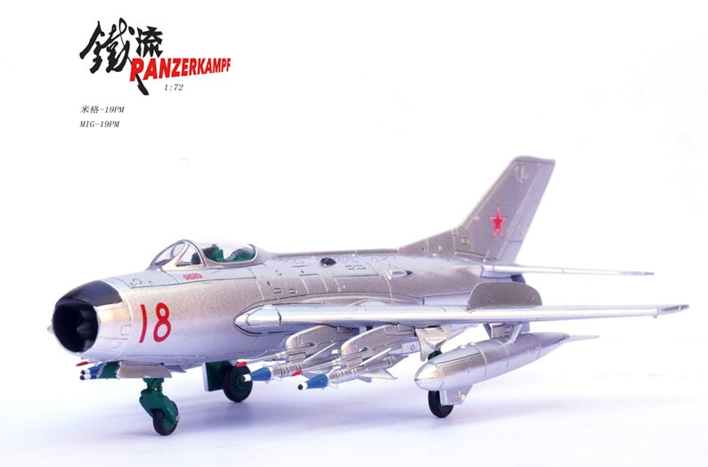 MiG-19PM Farmer-E Soviet Air Force, Red 18, USSR Panzerkampf 1/72 14643PA