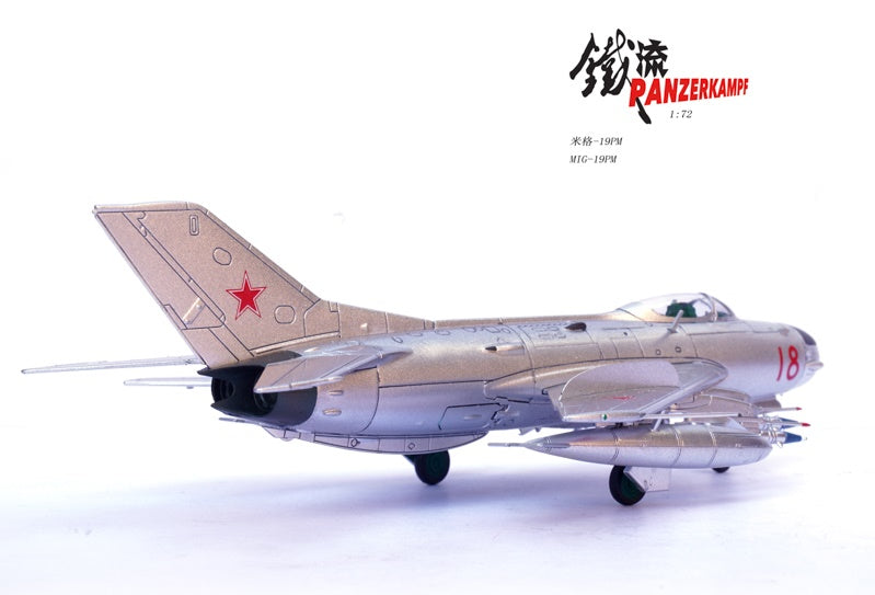 MiG-19PM Farmer-E Soviet Air Force, Red 18, USSR Panzerkampf 1/72 14643PA