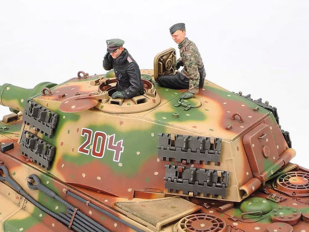 German King Tiger Ardennes Front Tamiya 1/35 plastic kit 35252