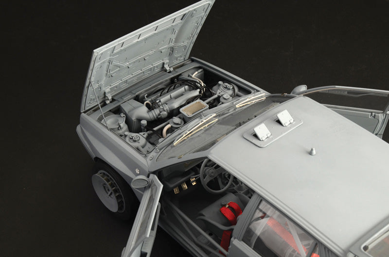 Lancia Delta HF integrale 16v ITALERI 1:12 plastic kit 4709