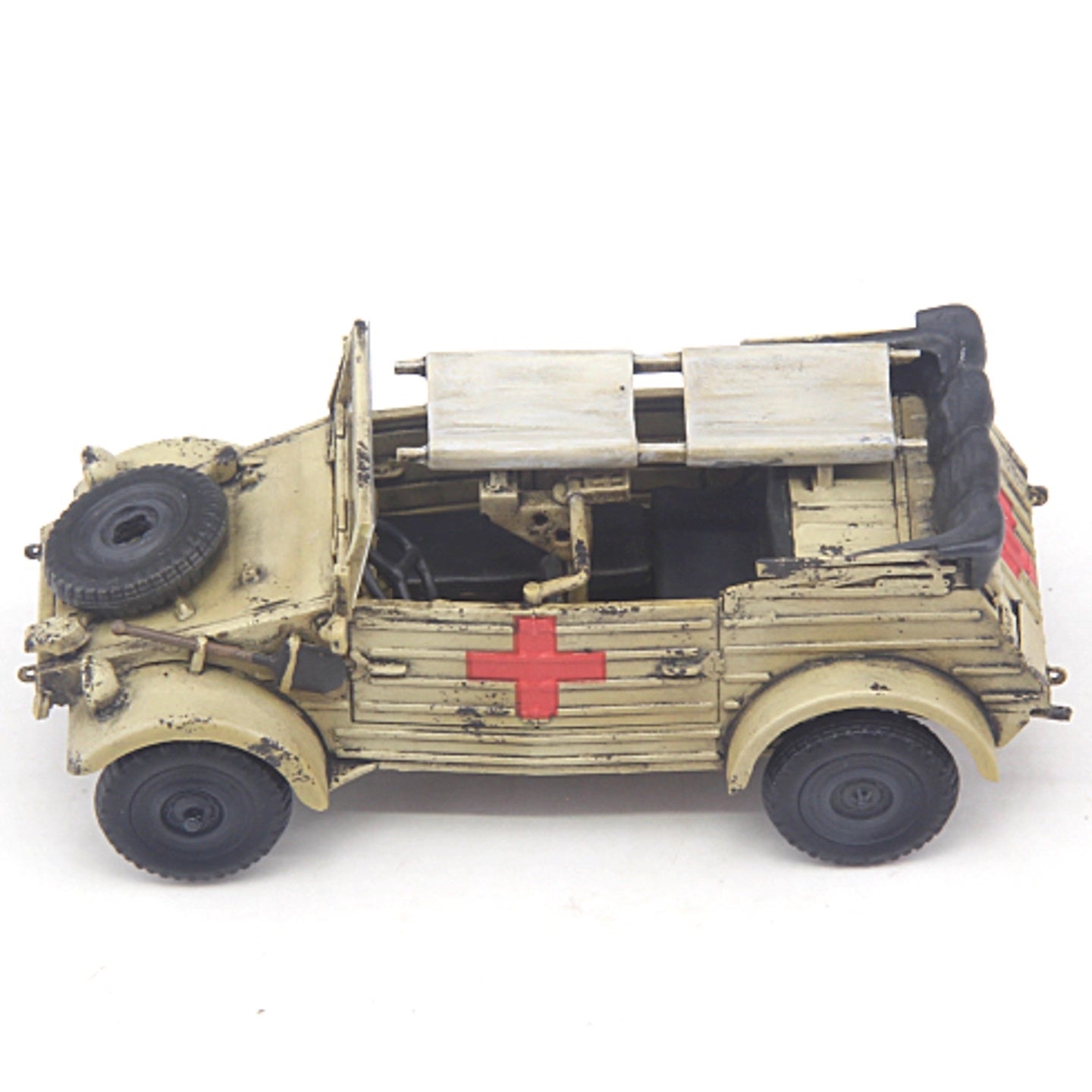 Volkswagen Type 82 Kübelwagen (ambulance) S-Model 1/72 LE2026