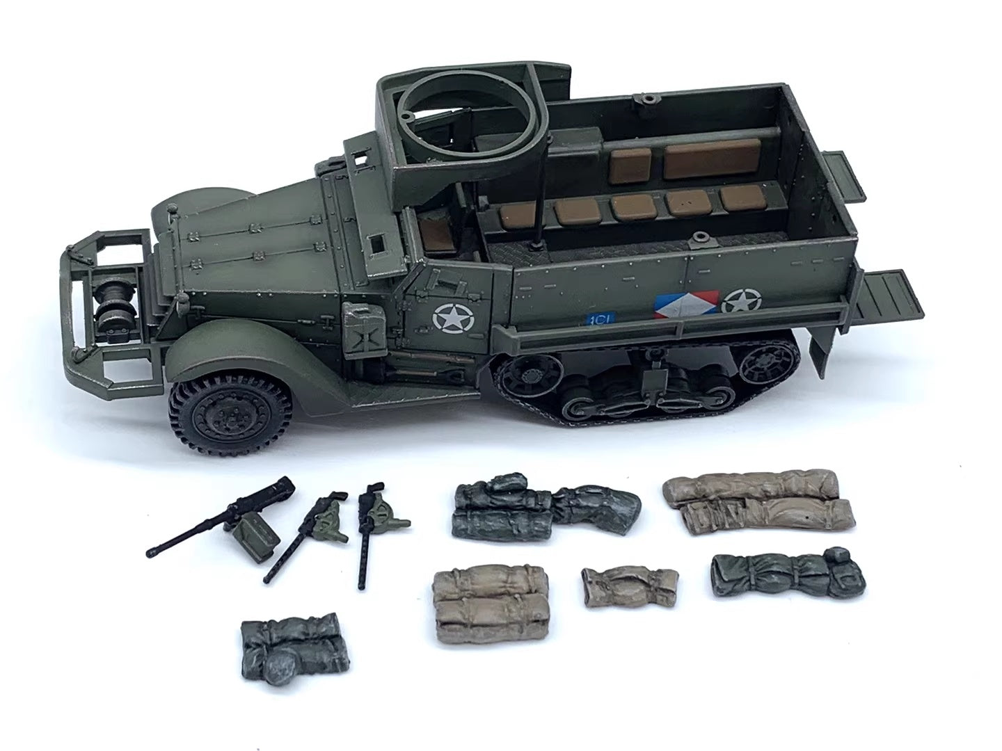 U.S. M3A1 Half-track (France) ARTISAN 1/72 finished model