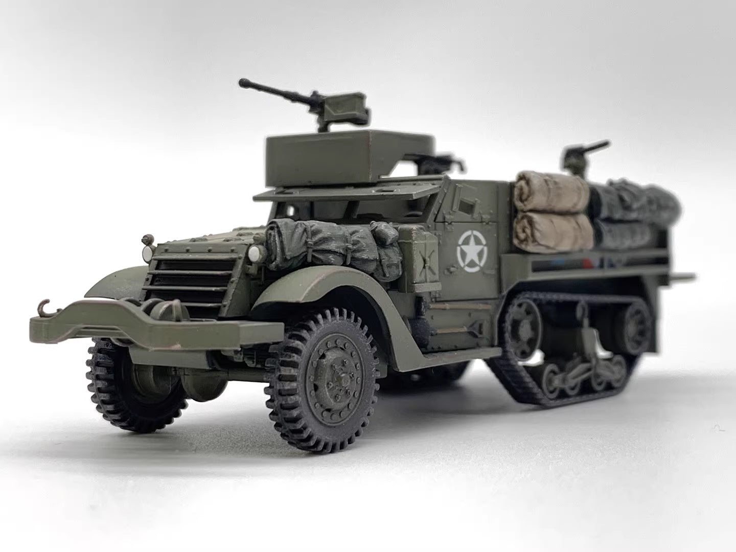 U.S. M3A1 Half-track (France) ARTISAN 1/72 finished model