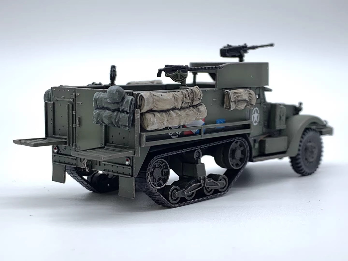 U.S. M3A1 Half-track (France) ARTISAN 1/72 finished model