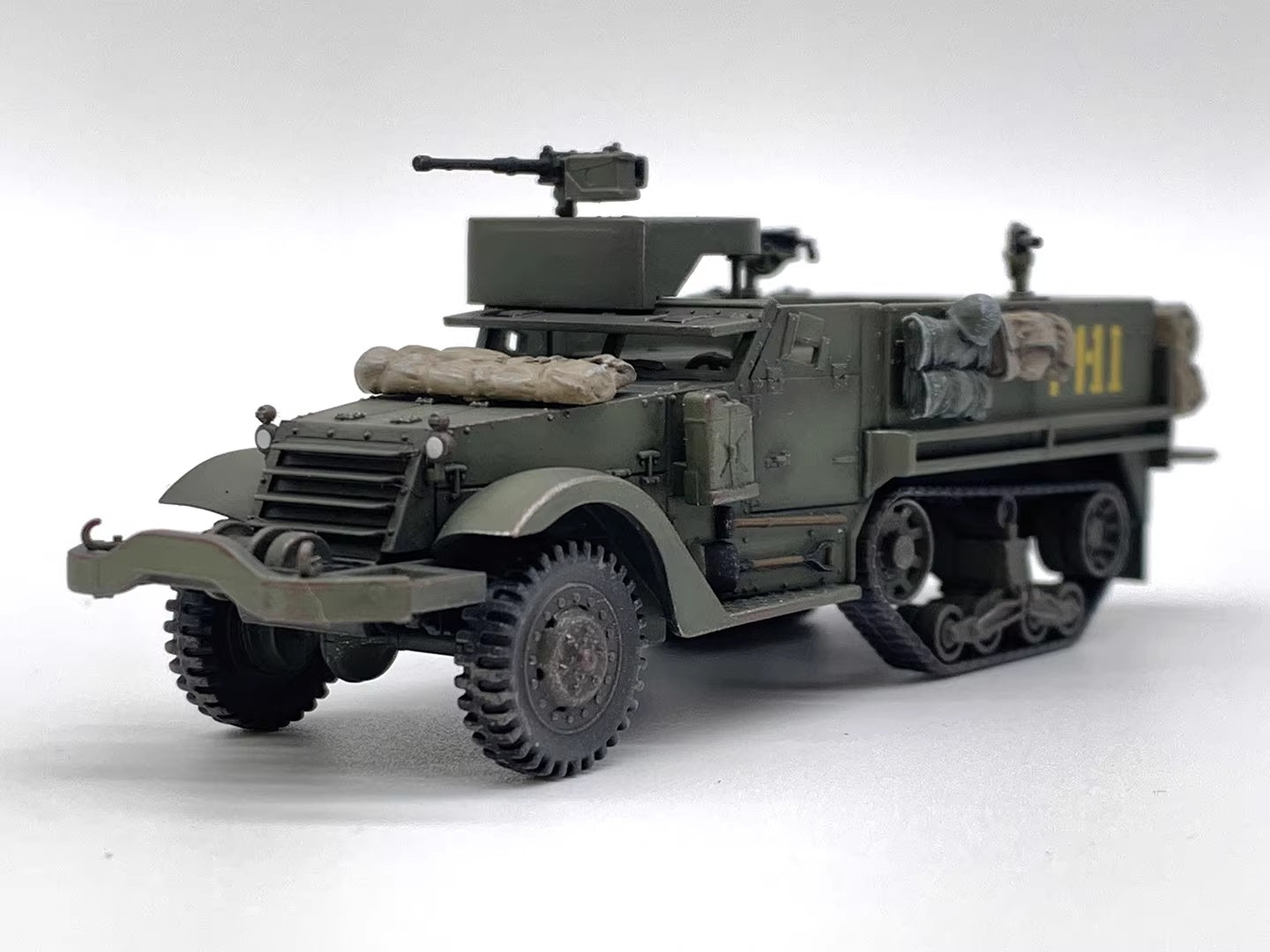 U.S. M3A1 Half-track (M-11) ARTISAN 1/72 finished model