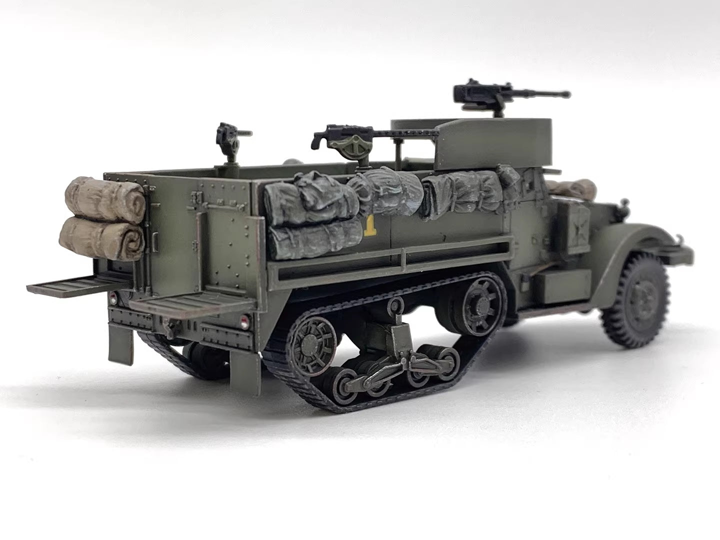 U.S. M3A1 Half-track (M-11) ARTISAN 1/72 finished model