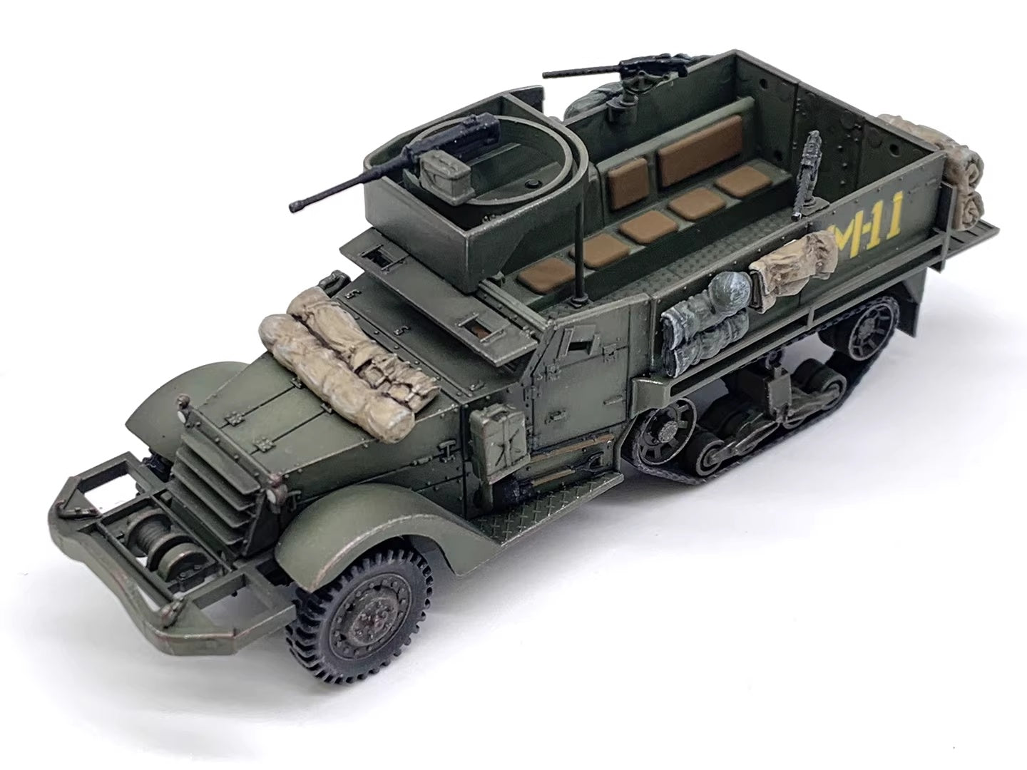 U.S. M3A1 Half-track (M-11) ARTISAN 1/72 finished model