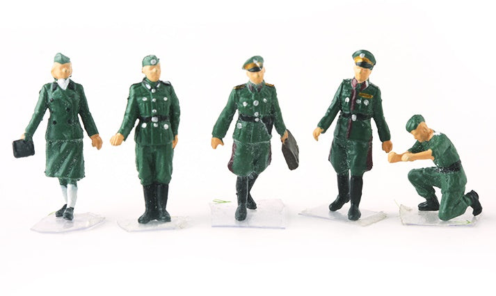 WWII German Officer & Staff PMA 1:72 painted figures P0408