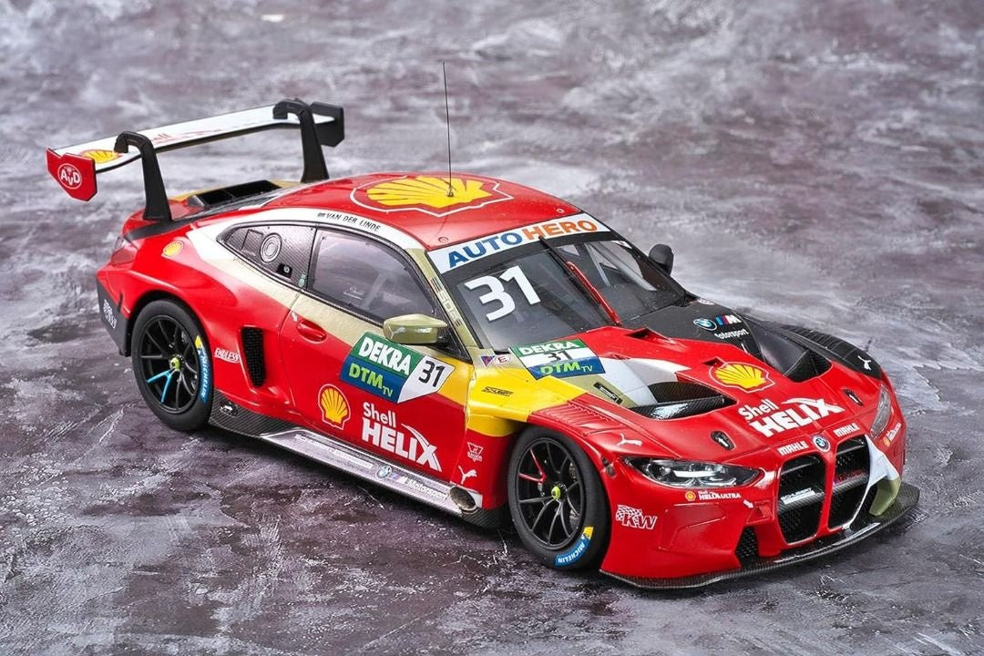 BMW M4 GT3 2022 DTM Year of the Champion Hobby NUNU 1/24 plastic kit PN24045