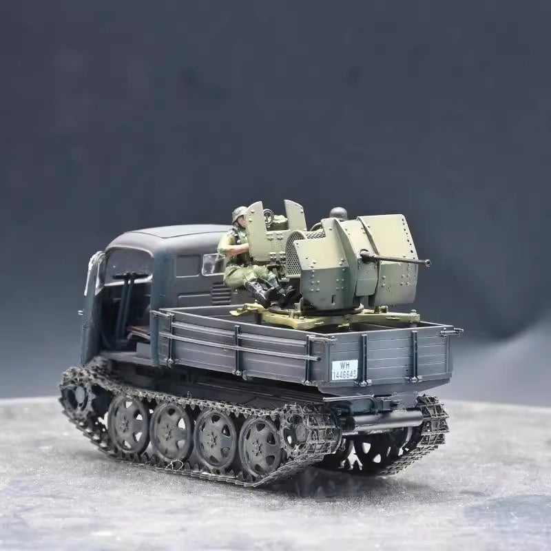 German RSO + FLAK38 20mm (grey, desert combo) w/ 2 figures 3R Model 1/72