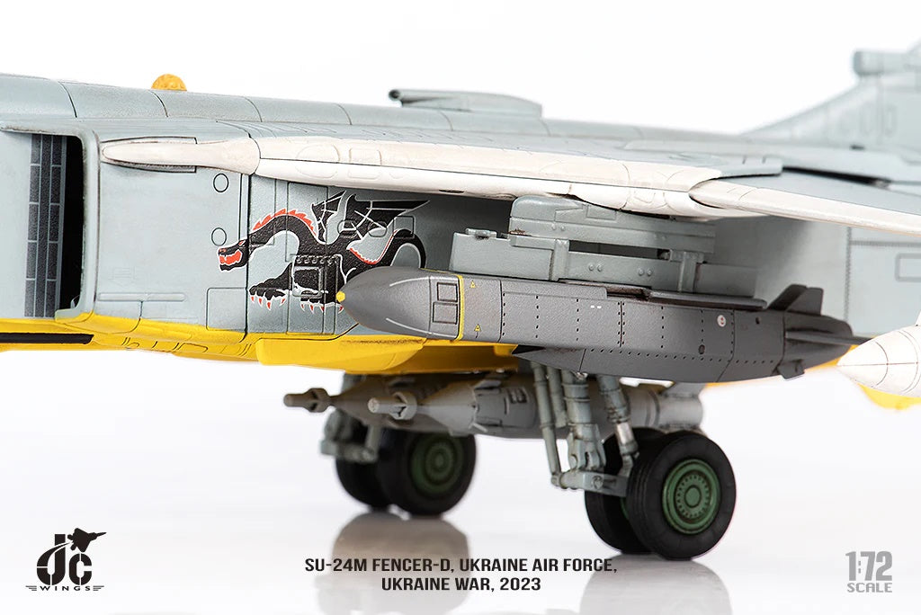 Sukhoi Su-24M Fencer-D Ukrainian AF JC Wings 1/72 die-cast 72-SU24-001