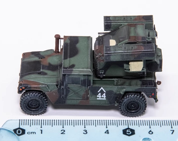 M1097 HMMWV Hummer AN/TWQ-1 Avenger (CAMO) T-Model 1/72 TF7377