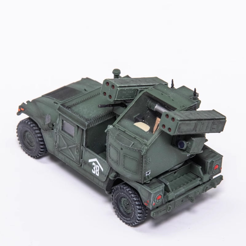 M1097 HMMWV Hummer AN/TWQ-1 Avenger (green) T-Model 1/72 TF7378