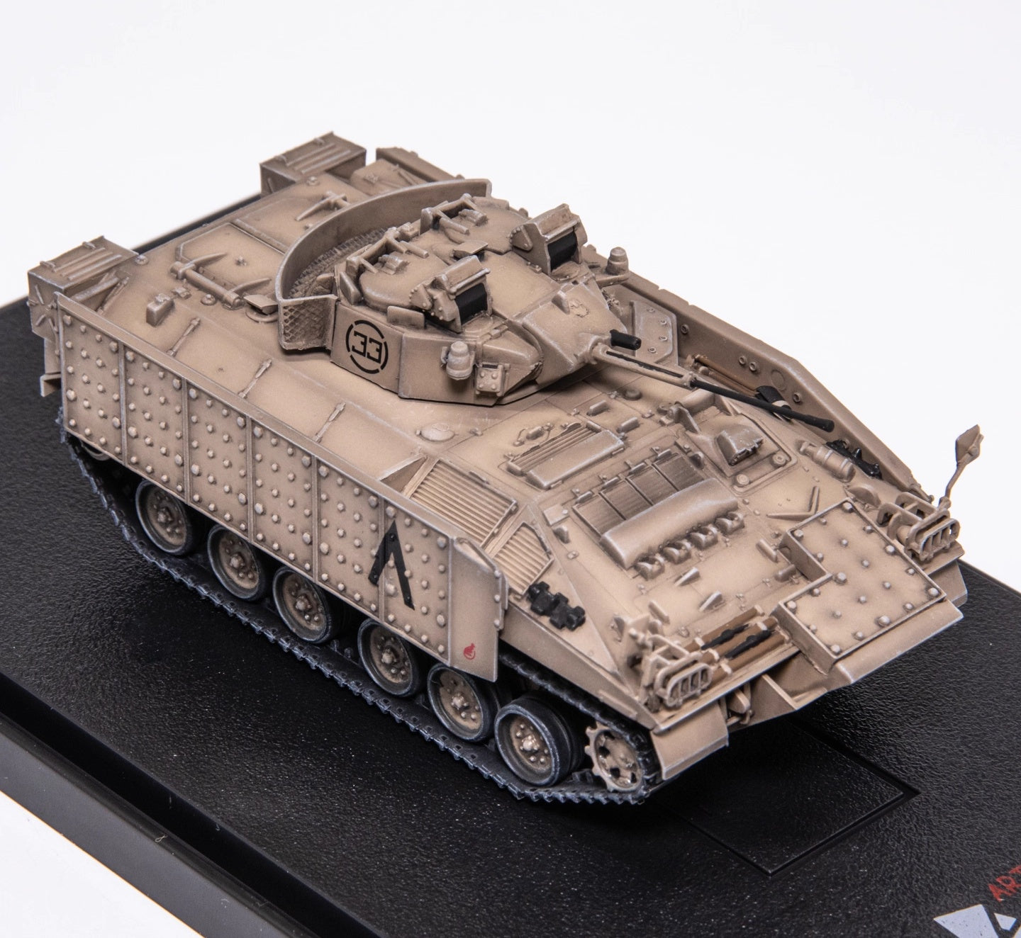 FV510 Warrior British Army IFV ARTISAN 1/72 finished model