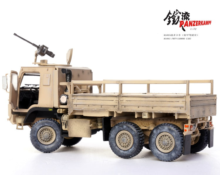 US M1083 Medium Tactical Vehicle with Gun (desert) PANZERKAMPF 1:72 12219PA
