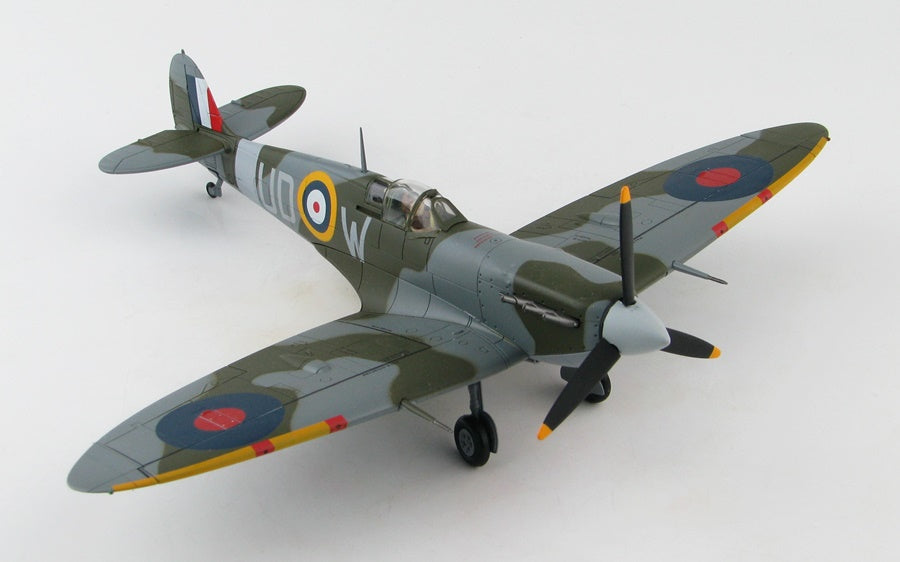 Spitfire Mk. Vb AB972/UD-W F/L Brendan "Paddy" Hobby Master 1:48 HA7854